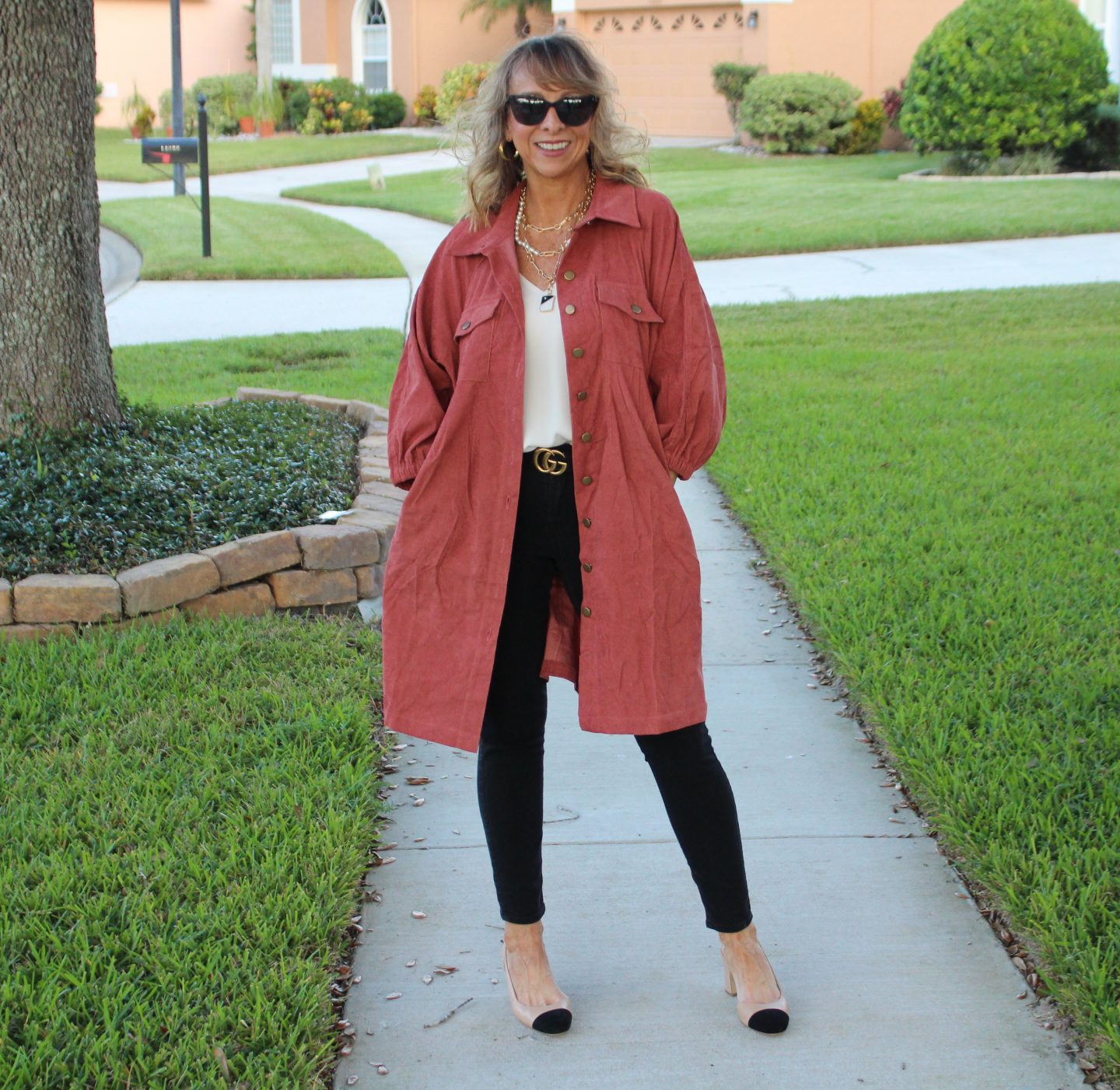 Shirt Dress+ White Cami + Black Denim + Cap Toe Sling Backs + Gucci Belt
#wardrobebasics #falloutfits