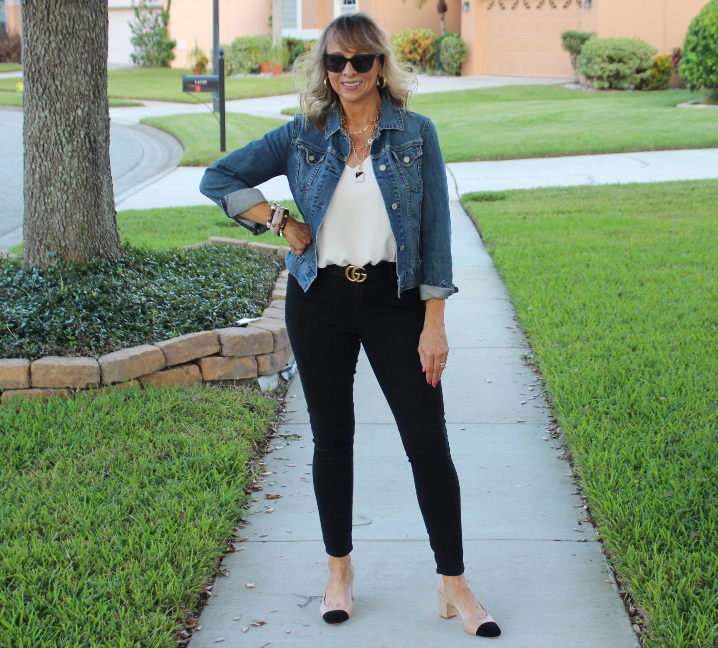 Plaid Blazer + White Cami + Black Denim + Cap Toe Sling Backs + Gucci Belt
#wardrobebasics #falloutfits