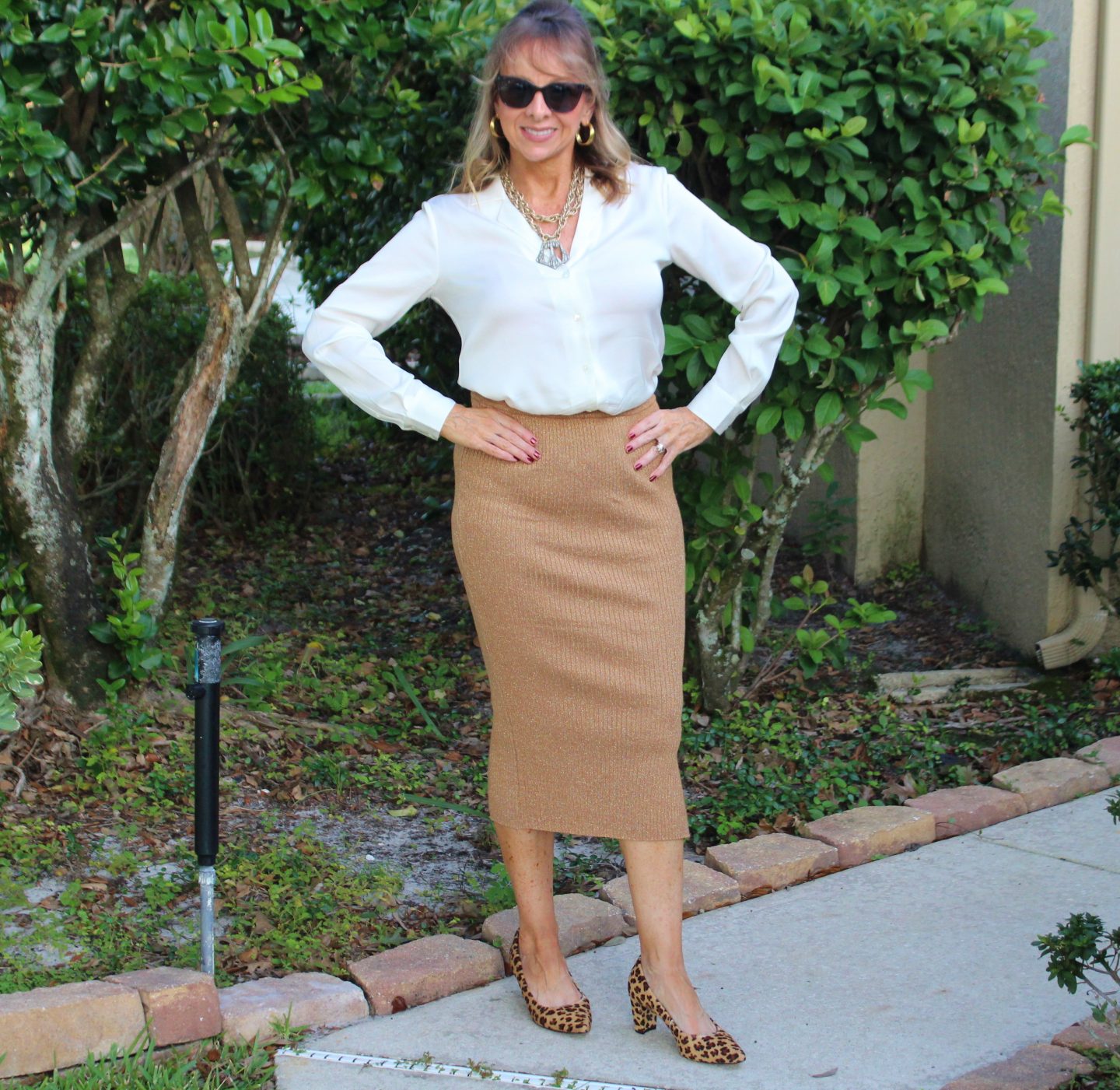 Silk Blouse+ Knit Skirt + Leopard Pumps
#Walmart #Falloutfitideas