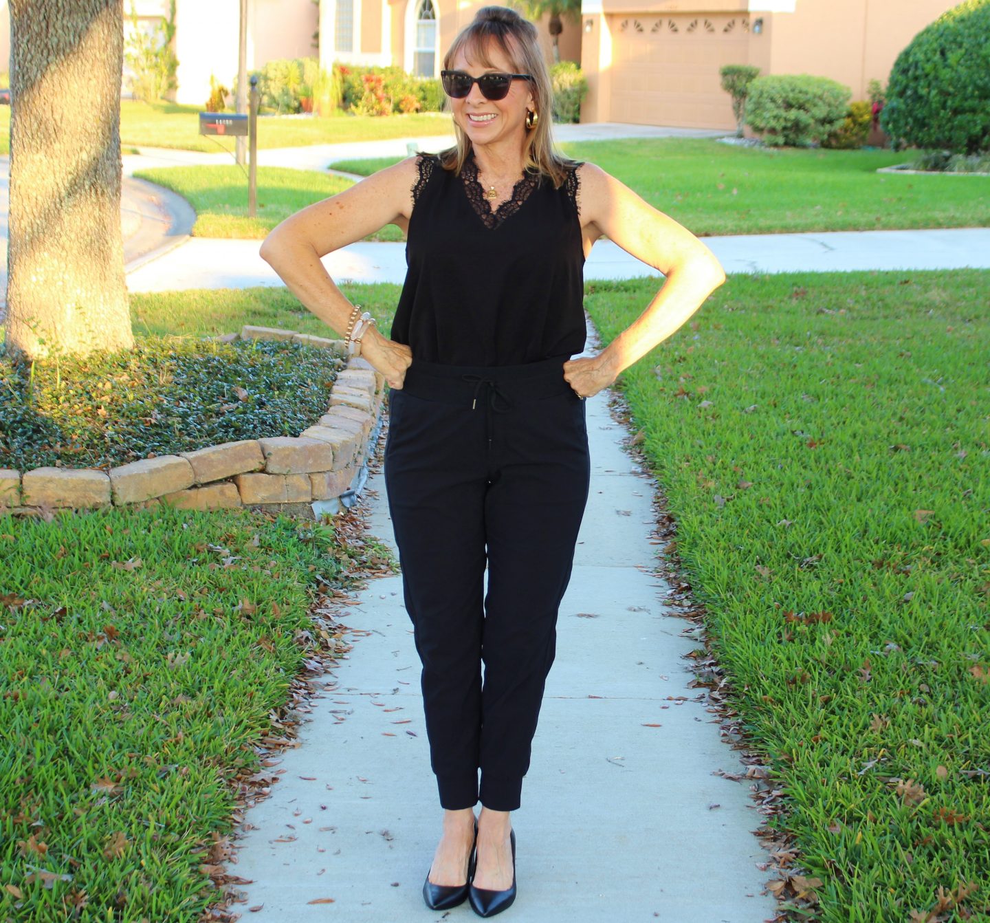 Camisole + Joggers + Heels
#outfitideas #joggers