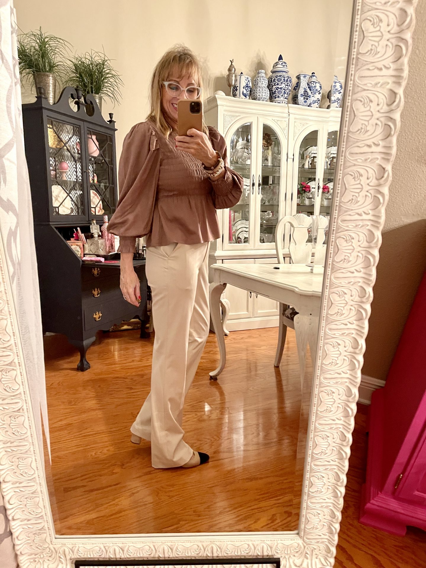 Brown Smocked Top + Dress Pants + Cap Toe Pumps
#outfitideas