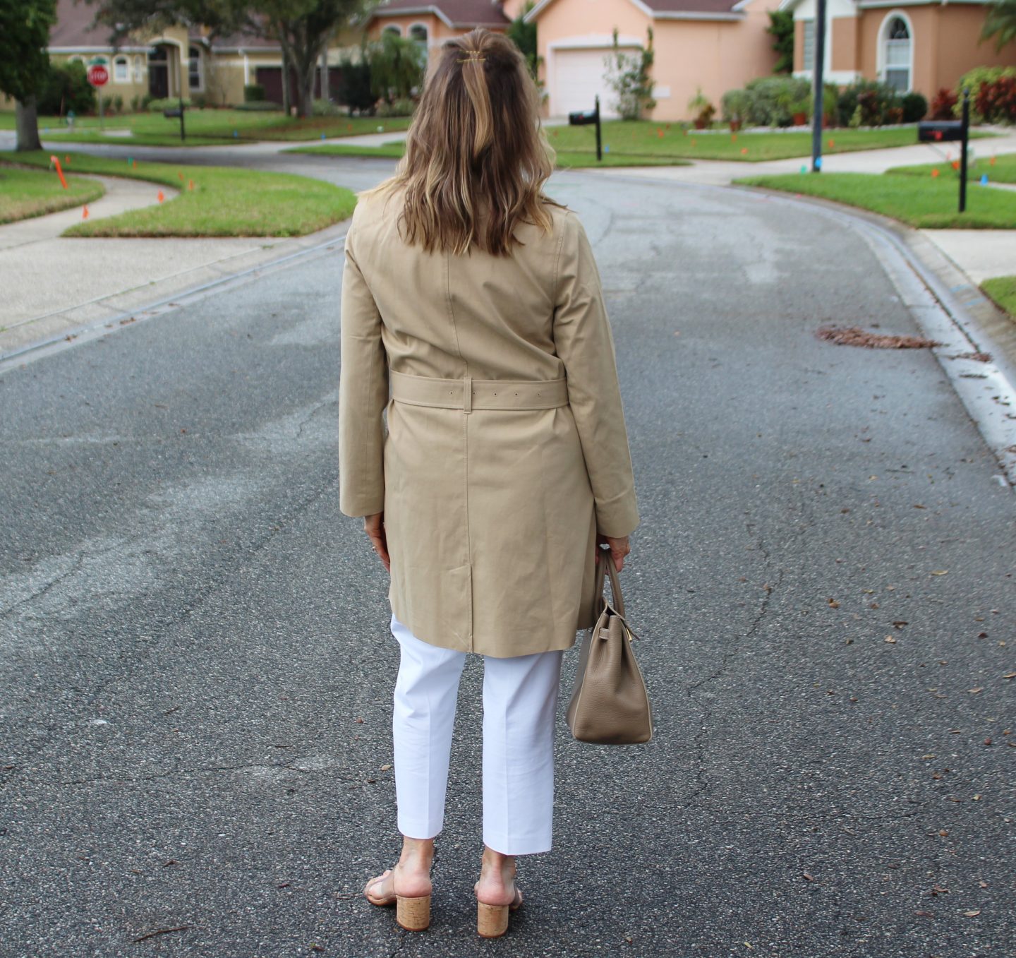 Trench Coat || White tee || White Pants|| Satchel
 #trenchcoatforspring
#springoutfit #outfitideas #trenchcoat