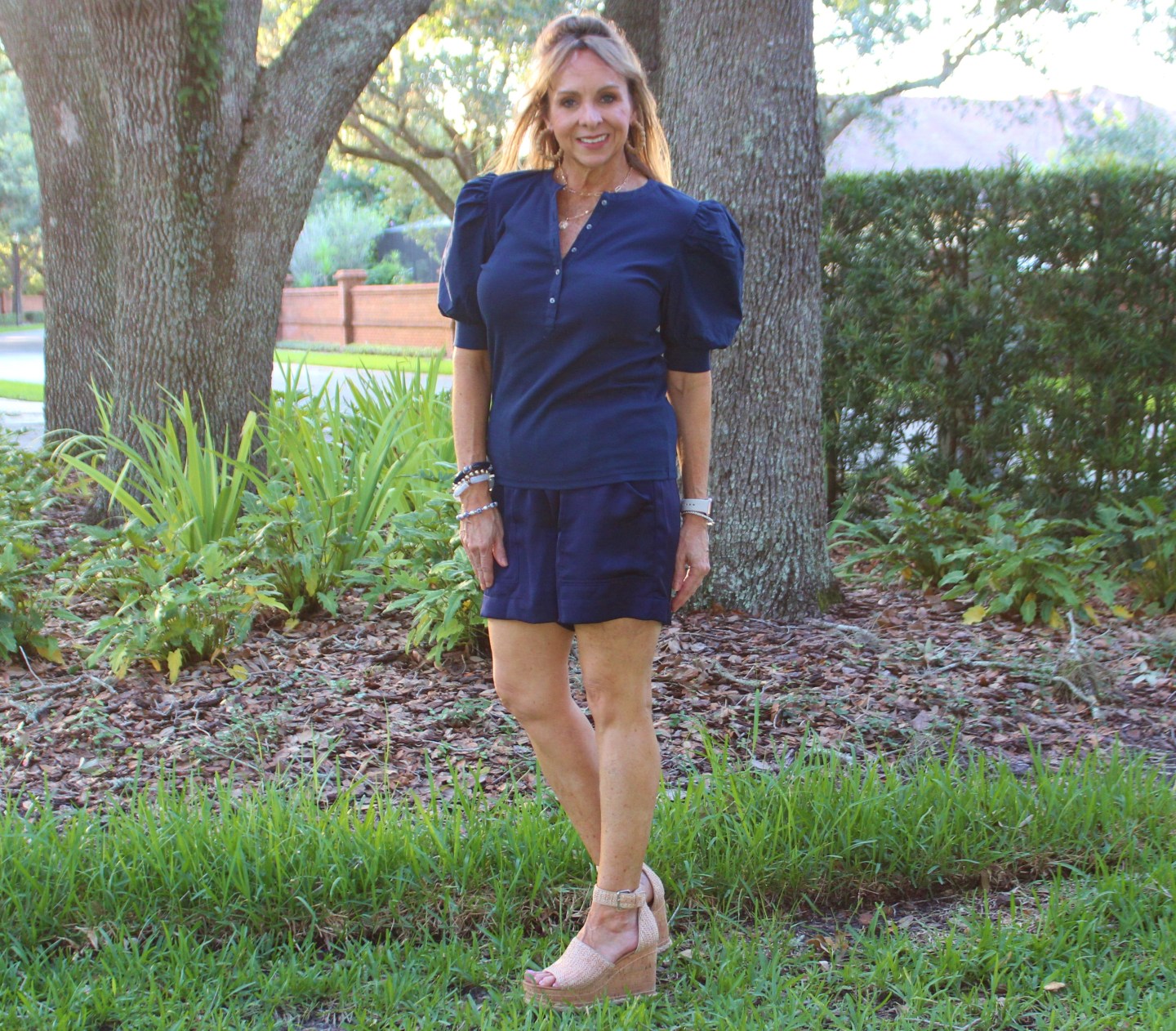 Blue top + Blue Shorts
#redwhiteandblueoutfits