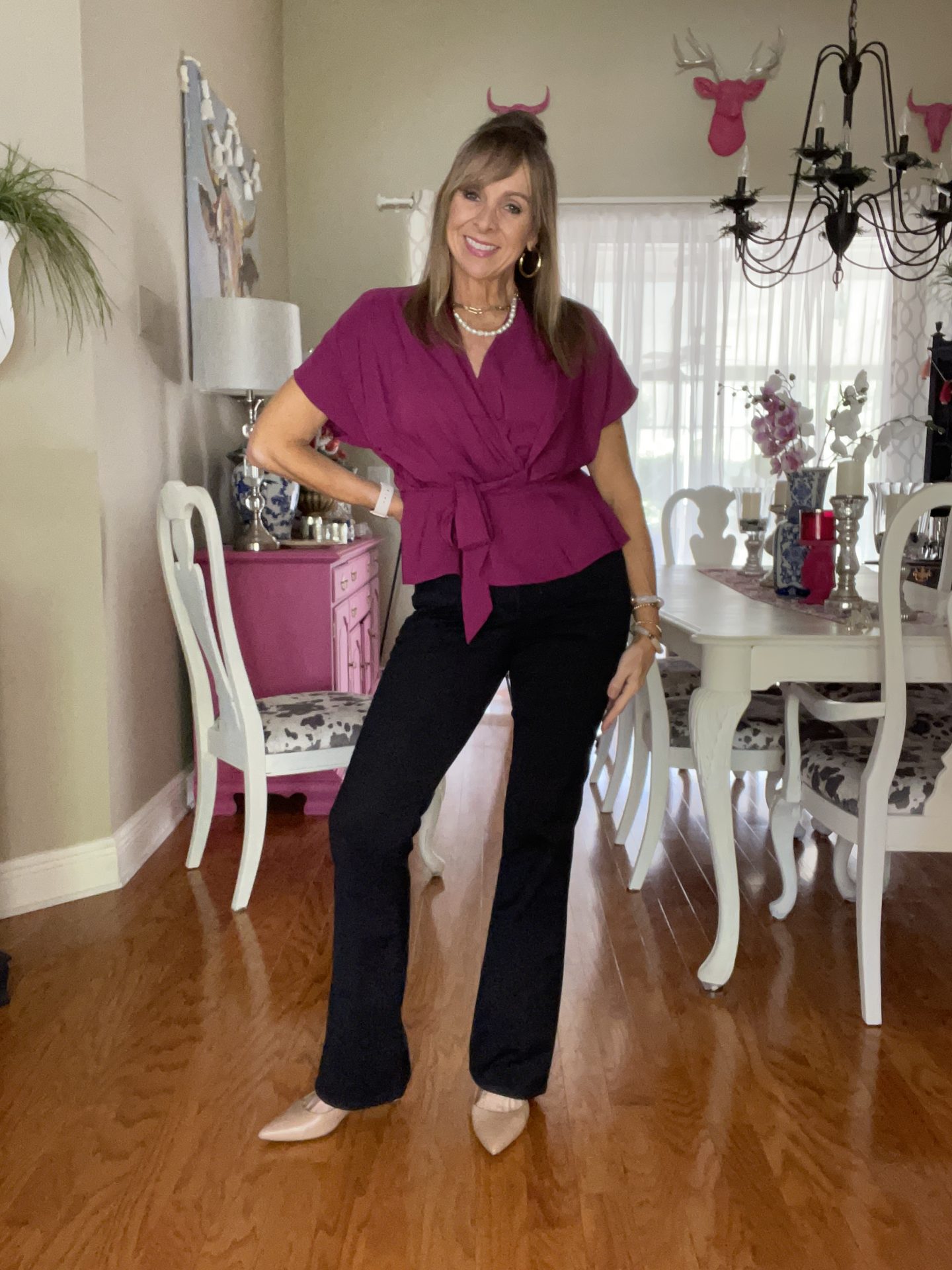 Express Holiday Outfits
Wrap Top + Black Denim