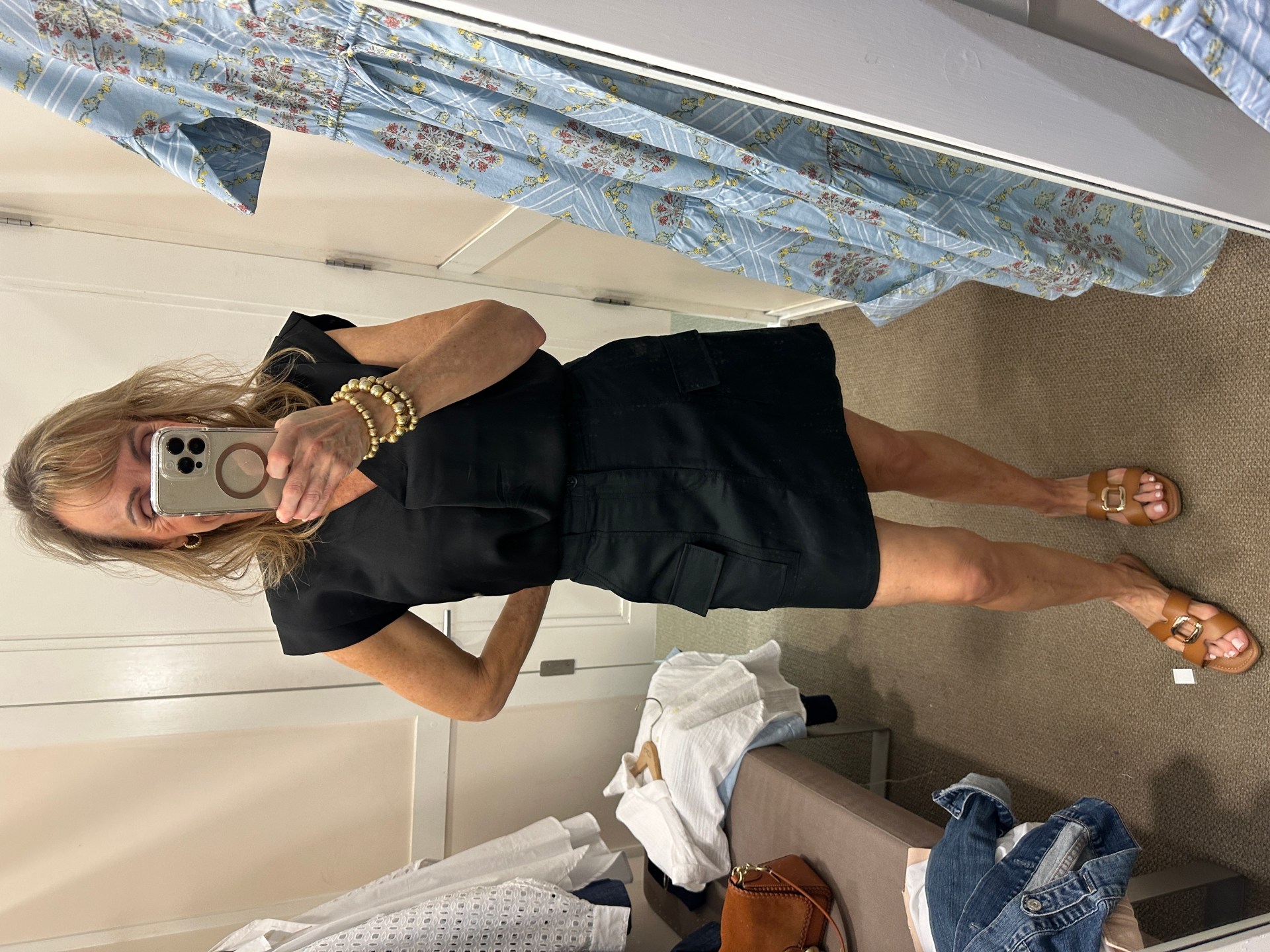 Loft Spring Try On
Cargo skirt + Black Blouse